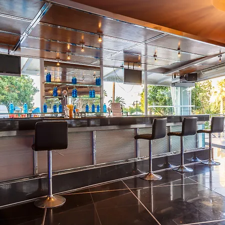 The - Adults Only 4* יאליסוס