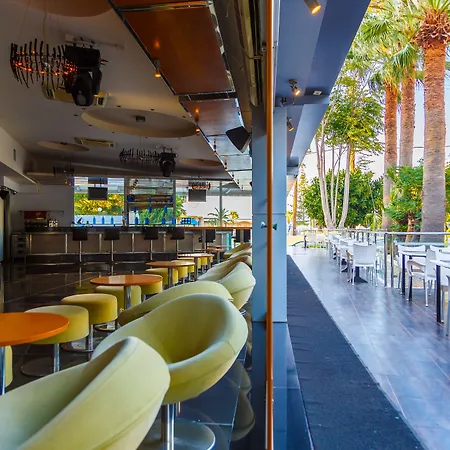 The - Adults Only מלון