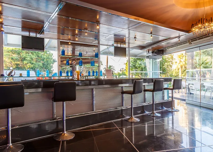 The - Adults Only 4* 이알리소스